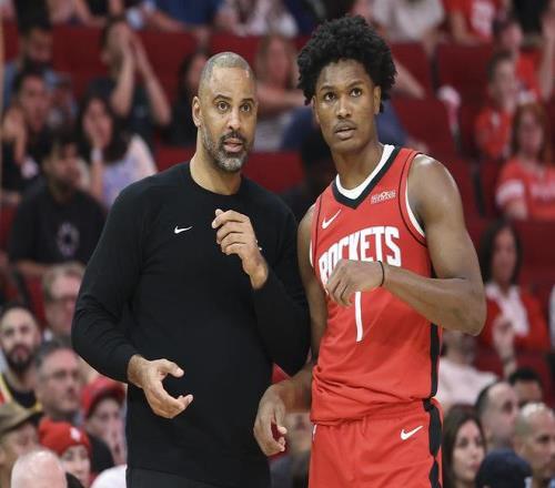 曾莹莹,舞动国际霹,雳舞台的开,皇冠体育app下载,皇冠体育官网,澳门皇冠体育,bet皇冠体育在线