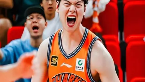 勇士以库里30分7助攻领先，波齐姆斯基贡献17分13板大胜独行侠